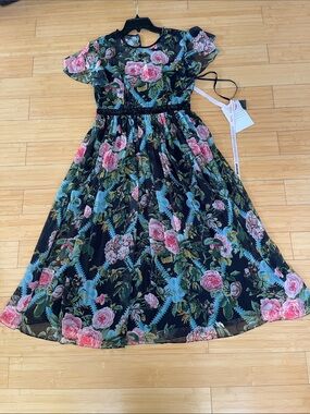 Women Mac Duggal Black Floral Chiffon Dress Short Sleeve Fitted Sequin Waist 8